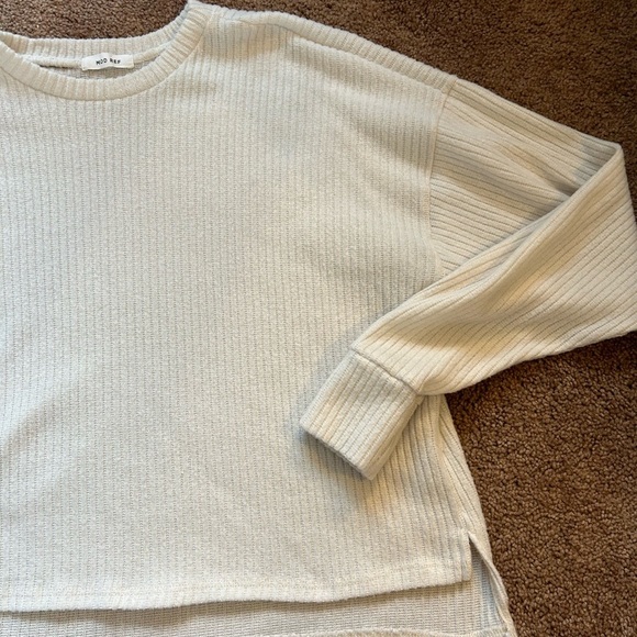 Mod Ref Cream Long Sleeve Top - Picture 4 of 6